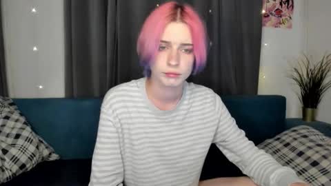 Snapshot of sweet_peach__ chatting on September 15, 2025, 8:42 pm kira online show from September 15, 2025, 8:42 pm