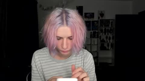 Snapshot of sweet_peach__ chatting on October 24, 2025, 7:32 pm kira online show from October 24, 2025, 7:32 pm