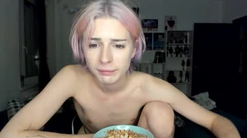 Snapshot of sweet_peach__ chatting on October 26, 2025, 10:04 pm kira online show from October 26, 2025, 10:04 pm