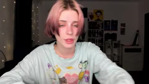 kira online show from February 18, 2026, 6:37 pm