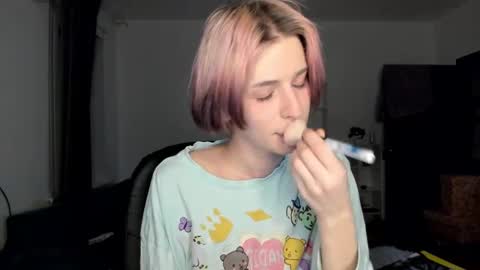 kira online show from February 19, 2026, 6:48 pm