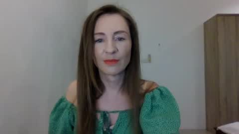 Snapshot of sweet_poeme chatting on July 8, 2026, 11:37 am sweet_poeme online show from July 8, 2026, 11:37 am
