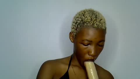 Snapshot of sweet_pussy04 chatting on June 27, 2026, 5:56 am sweet girl online show from June 27, 2026, 5:56 am