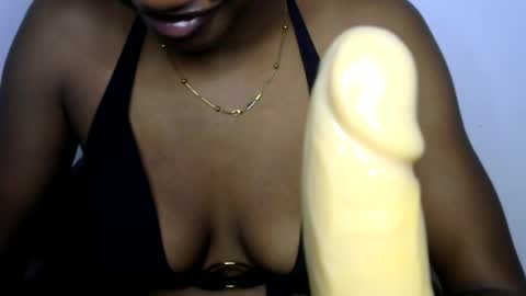 Snapshot of sweet_pussy04 chatting on July 2, 2026, 10:05 pm sweet girl online show from July 2, 2026, 10:05 pm