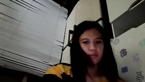 Snapshot of sweet_ro chatting on April 26, 2026, 5:54 pm Ro online show from April 26, 2026, 5:54 pm