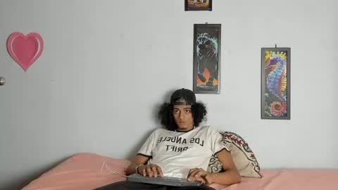 Snapshot of sweet_rose72 chatting on June 2, 2026, 2:13 am sweet_rose72 online show from June 2, 2026, 2:13 am