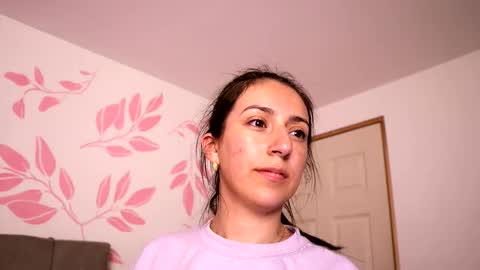 Sammy Lauren online show from October 16, 2025, 9:43 am