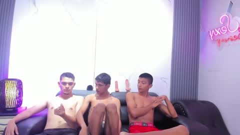 sweet_sexxxx online show from May 2, 2026, 12:32 pm