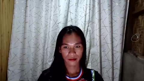 Zhienne online show from December 15, 2025, 9:24 am