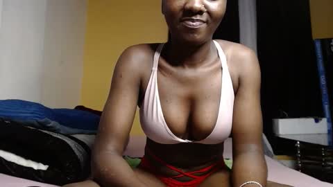 ellanah Tracie online show from December 4, 2024, 11:24 pm