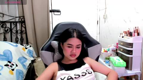 Snapshot of sweet_sirenxx chatting on May 30, 2026, 6:49 pm Leah online show from May 30, 2026, 6:49 pm
