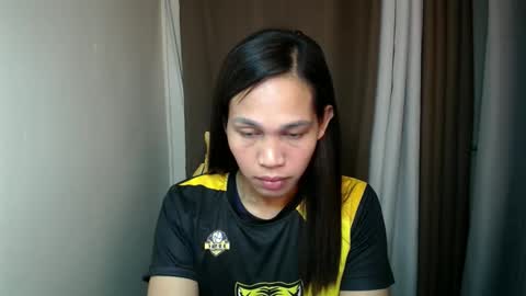 Snapshot of sweet_squirtxxxx chatting on May 5, 2026, 10:18 pm HI IM MONA AND IM YOUR NEXT WIFE online show from May 5, 2026, 10:18 pm