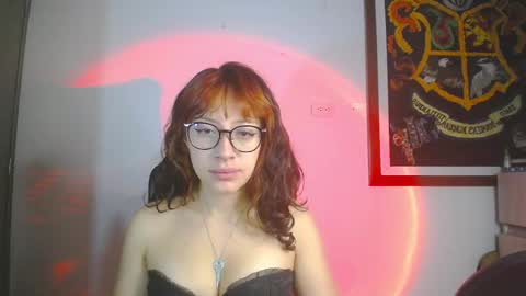 sweet_venus4 online show from February 6, 2026, 9:45 am