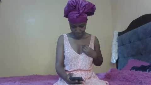 Snapshot of sweet_zella chatting on April 13, 2026, 11:27 am zellate online show from April 13, 2026, 11:27 am