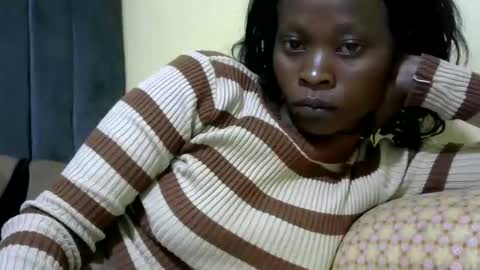 LIANAH online show from May 5, 2026, 7:38 am