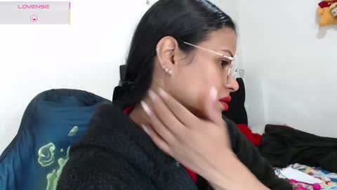 Snapshot of sweetalmaa chatting on November 10, 2025, 10:36 am Alma online show from November 10, 2025, 10:36 am