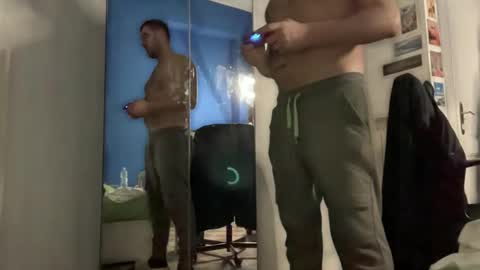 Snapshot of sweetandstrongjoy chatting on March 13, 2026, 12:39 am sweetandstrongjoy online show from March 13, 2026, 12:39 am