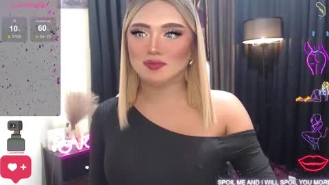 Snapshot of sweetbella118 chatting on February 2, 2025, 11:51 am bella online show from February 2, 2025, 11:51 am