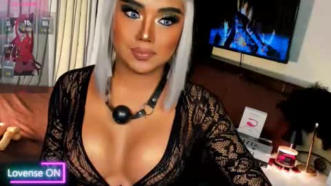 Snapshot of sweetbella118 chatting on November 16, 2025, 7:03 am bella online show from November 16, 2025, 7:03 am