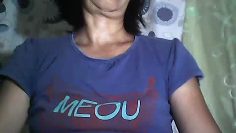 Snapshot of sweetbella24 chatting on June 29, 2026, 1:00 pm im anne online show from June 29, 2026, 1:00 pm