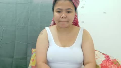 Snapshot of sweetbigtits_maria chatting on March 16, 2026, 2:39 am sweetbigtits_maria online show from March 16, 2026, 2:39 am