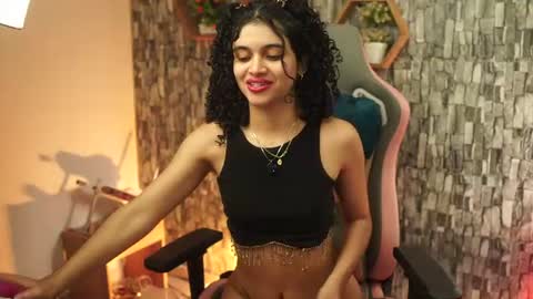 Snapshot of sweetbonii chatting on July 9, 2026, 7:07 pm Salom independent model online show from July 9, 2026, 7:07 pm