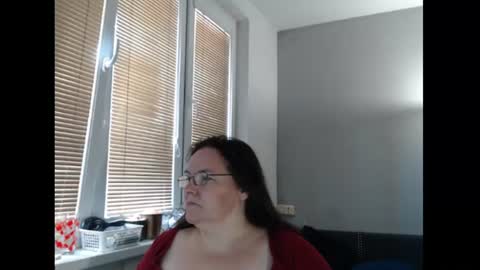 Snapshot of sweetboobs85h chatting on June 18, 2026, 7:41 am Sweetboobs85h online show from June 18, 2026, 7:41 am