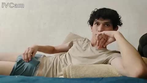 Snapshot of sweetboyx2 chatting on November 16, 2025, 6:08 am sweetboyx2 online show from November 16, 2025, 6:08 am