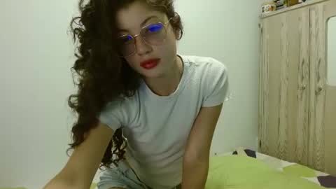 sweetcalm_ online show from July 20, 2026, 4:16 am