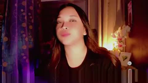 Snapshot of sweetcaroline2001 chatting on February 20, 2026, 2:30 am Sweetcaroline2001 online show from February 20, 2026, 2:30 am