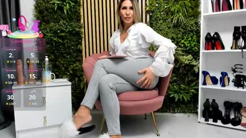 Cherry online show from November 14, 2025, 6:56 am