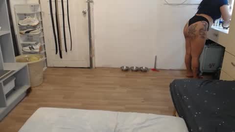 Snapshot of sweetcuteangel chatting on February 21, 2025, 11:55 am angel 3 online show from February 21, 2025, 11:55 am