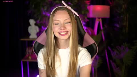 Lina online show from March 11, 2026, 4:24 pm