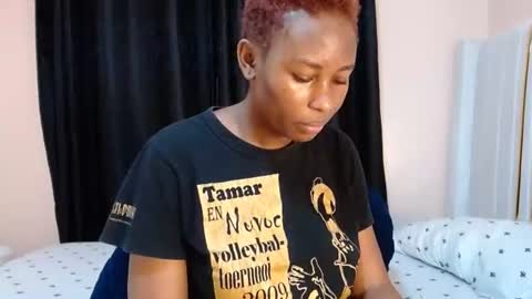 Snapshot of sweetdeee_ chatting on July 13, 2026, 7:05 pm sweetDee online show from July 13, 2026, 7:05 pm
