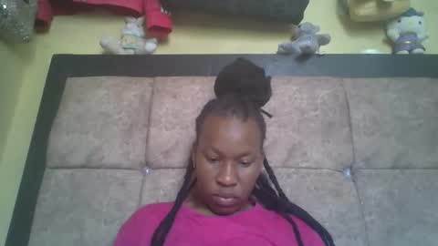 sweetdiva2012 online show from November 15, 2025, 8:33 am