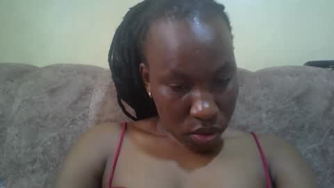 sweetdiva2012 online show from April 24, 2026, 11:56 am