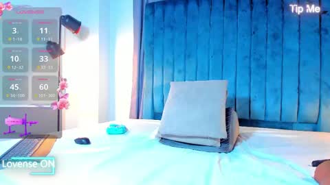 Snapshot of sweetebony_69 chatting on May 11, 2026, 2:45 pm Mia online show from May 11, 2026, 2:45 pm