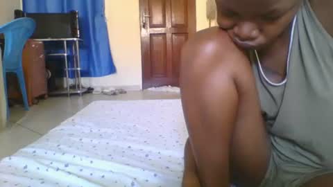 Snapshot of sweetgal2025 chatting on February 4, 2026, 10:10 am EUNICE online show from February 4, 2026, 10:10 am