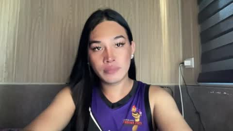 sweetgirl_rhainexxx online show from June 19, 2026, 9:13 am