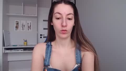 Emma  online show from February 9, 2026, 9:13 am