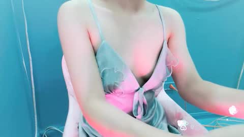 sweetie_bae99 online show from April 10, 2026, 3:45 am