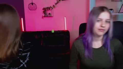 Chloe online show from March 20, 2026, 9:58 am