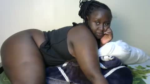 Snapshot of sweetie_lola chatting on March 12, 2025, 8:30 am Lola online show from March 12, 2025, 8:30 am