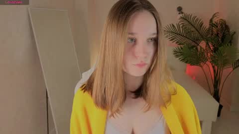 Snapshot of sweetieblush chatting on April 3, 2026, 12:52 am Lottie online show from April 3, 2026, 12:52 am