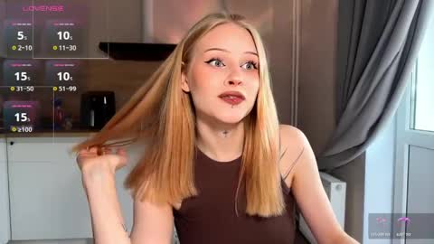 sweetie Lisa3 online show from April 16, 2026, 3:46 pm