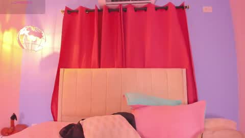 Snapshot of sweetkimmie_ chatting on May 30, 2026, 12:02 pm Isabel online show from May 30, 2026, 12:02 pm