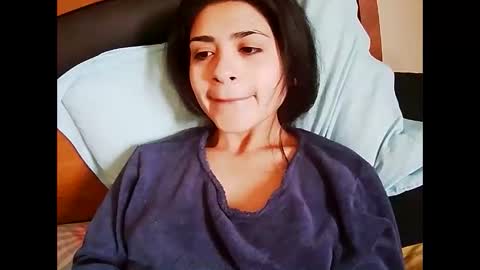 sweetlatinafit online show from April 27, 2026, 2:04 pm