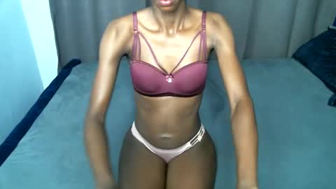 sweetlilly2540 online show from October 30, 2025, 7:25 pm