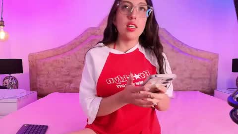sweetlyundone online show from June 3, 2026, 8:03 pm