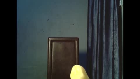 sweetmila9 online show from March 11, 2026, 4:18 am